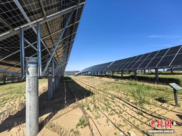 联华配资 （活力中国调研行）“绿”与“电”绣出鄂尔多斯新图景